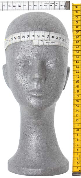Perückenkopf grau Ava mit den Maßen des Kopfumfangs und der Höhe